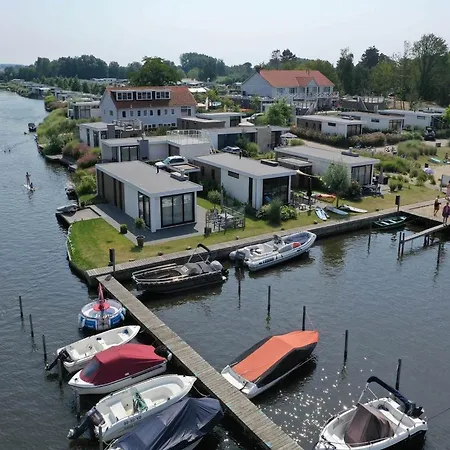 Chalet With Microwave, Near The Veluwemeer *