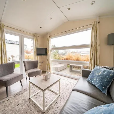 Chalet With Microwave, Near The Veluwemeer Nunspeet