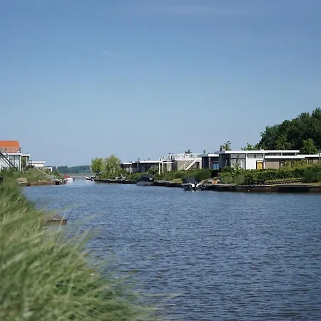 Chalet With Microwave, Near The Veluwemeer